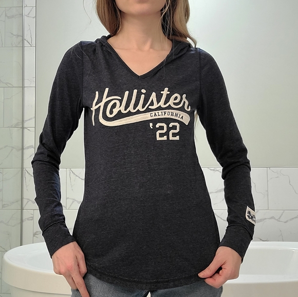 Hollister California Hoodie Sweater - Picture 4 of 13